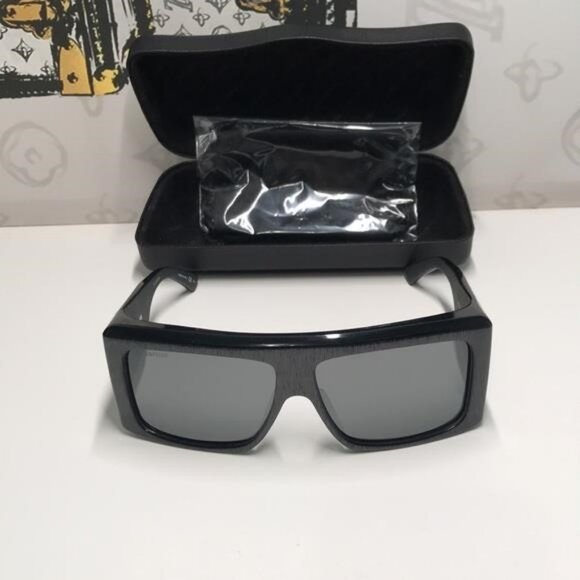 New Authentic Balenciaga BB0002S 003 Grey/Silver Mirror Shield Sunglasses - Picture 13 of 16